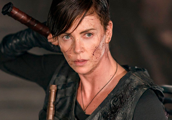 CHARLIZE THERON ABRE O JOGO SOBRE SEQUÊNCIA DE THE OLD GUARD!