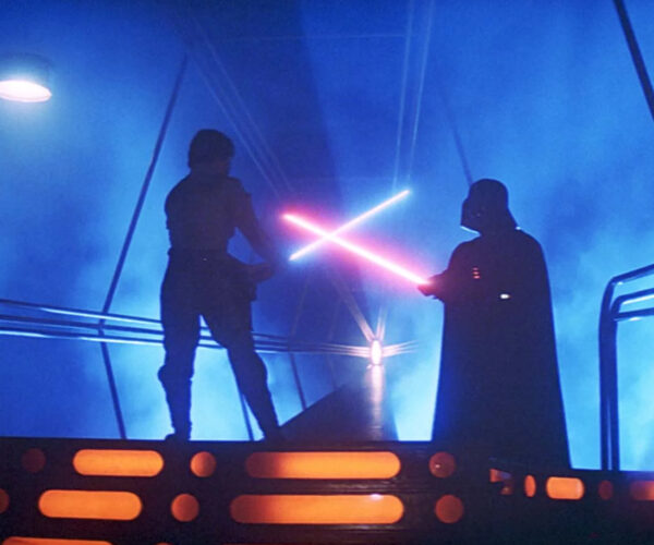 POR QUE O IMPÉRIO CONTRA-ATACA AINDA É CONSIDERADO O MELHOR STAR WARS?