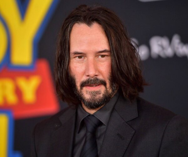 Keanu Reeves pode viver Kraven, O Caçador em filme solo do vilão!