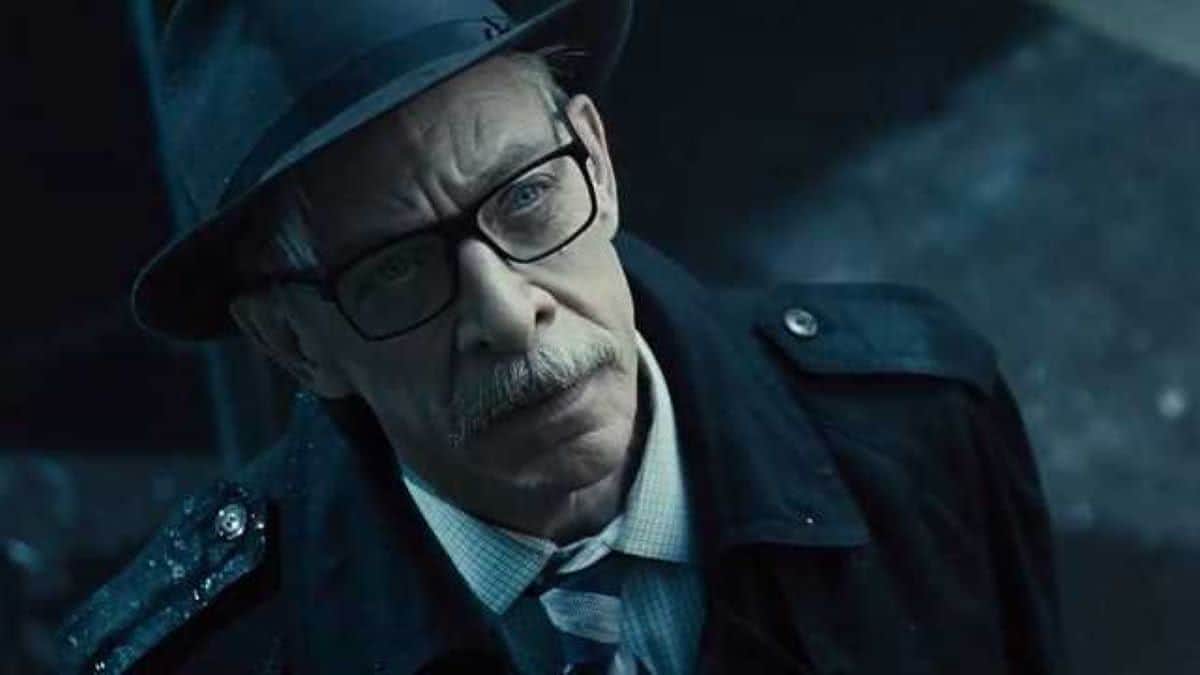 J.K Simmons celebra retorno como Comissário Gordon em Batgirl