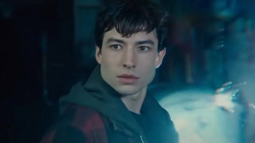 Ezra Miller é preso novamente no Havaí, diz site