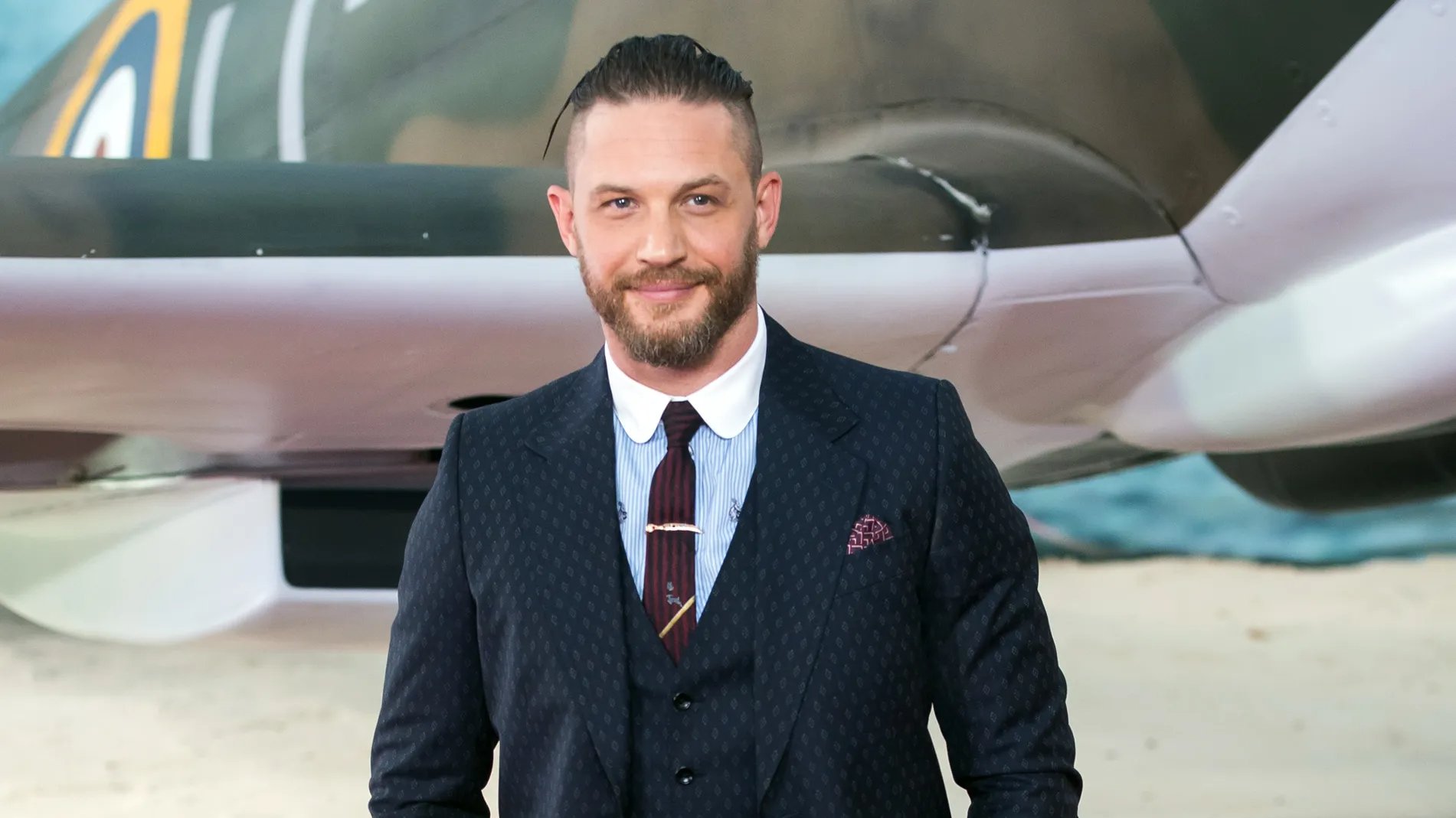 Lista de cotados para assumir a franquia 007 tem Tom Hardy e Idris Elba