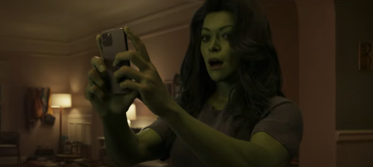 Série da She-Hulk ganha trailer, pôster e novo título no Disney+