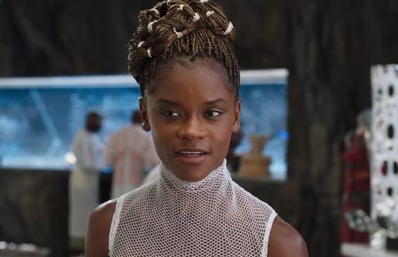 Atriz diz como Shuri lidará com a morte de T’Challa em Pantera Negra 2