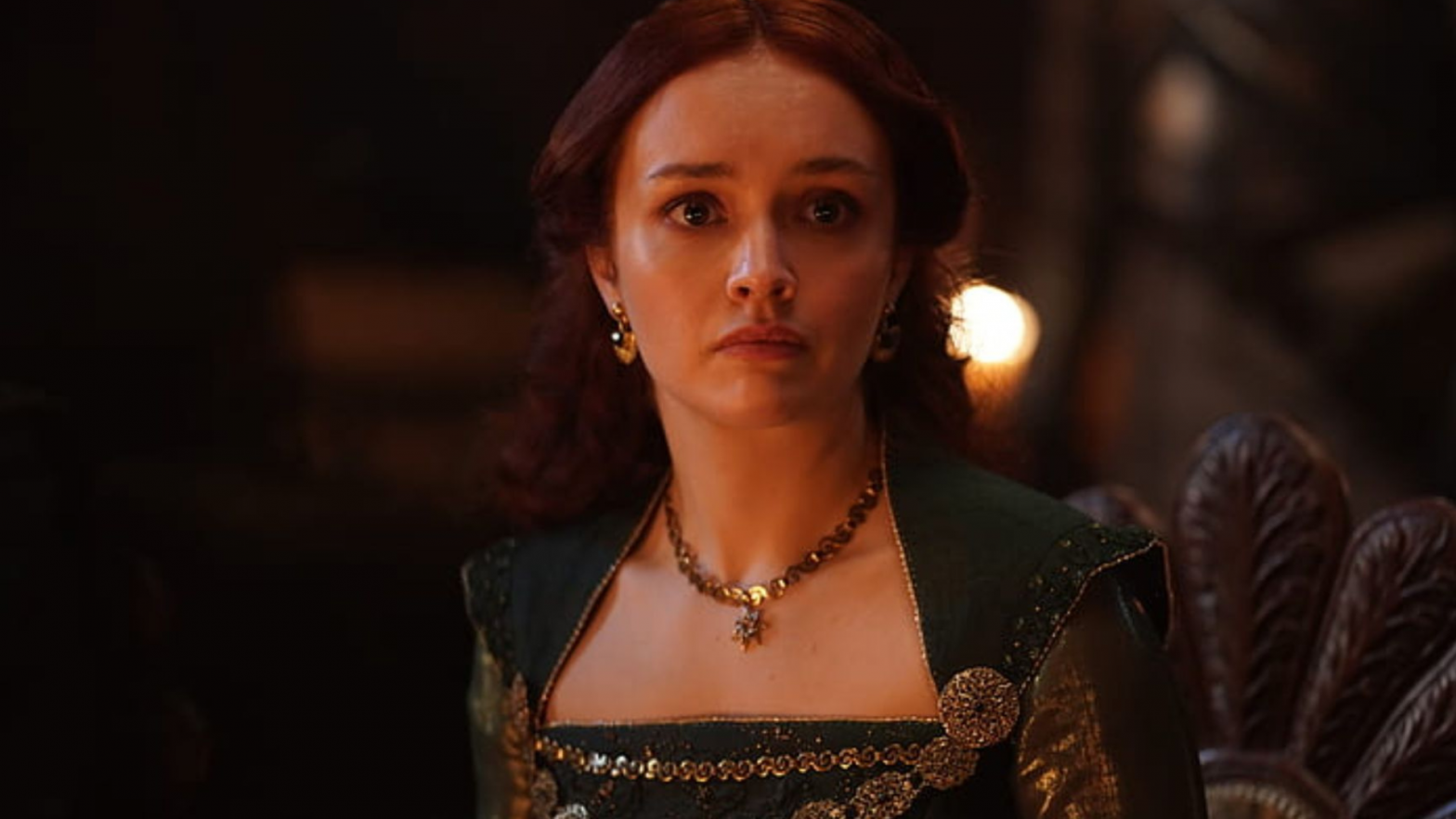 Atriz fala sobre a cena do fetiche de pés em House of the Dragon