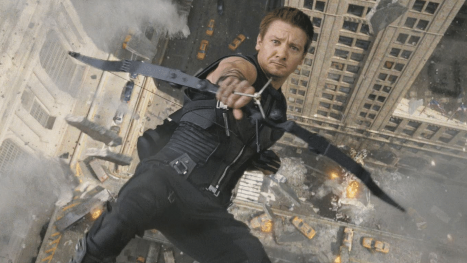 Jeremy Renner é levado às pressas para hospital após acidente