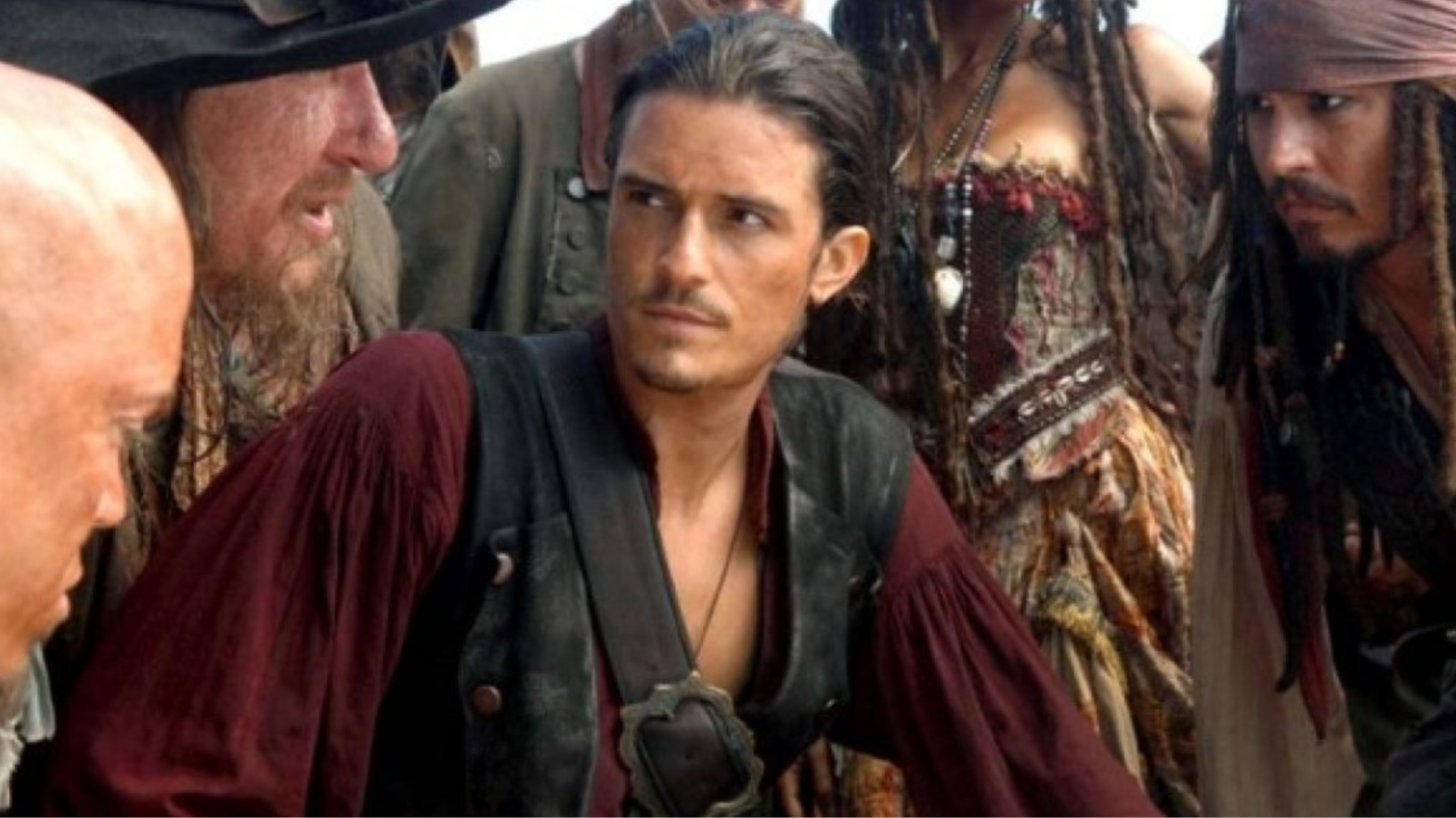 Orlando Bloom aborda possível retorno à franquia Piratas do Caribe