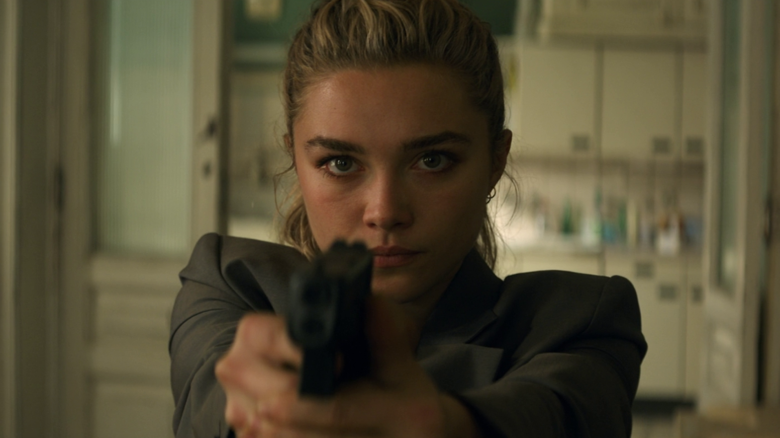 Florence Pugh defende filmes da Marvel