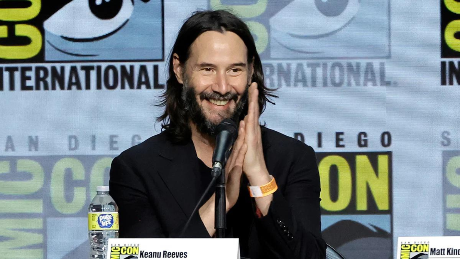 Keanu Reeves revela o desejo de viver Wolverine nos cinemas