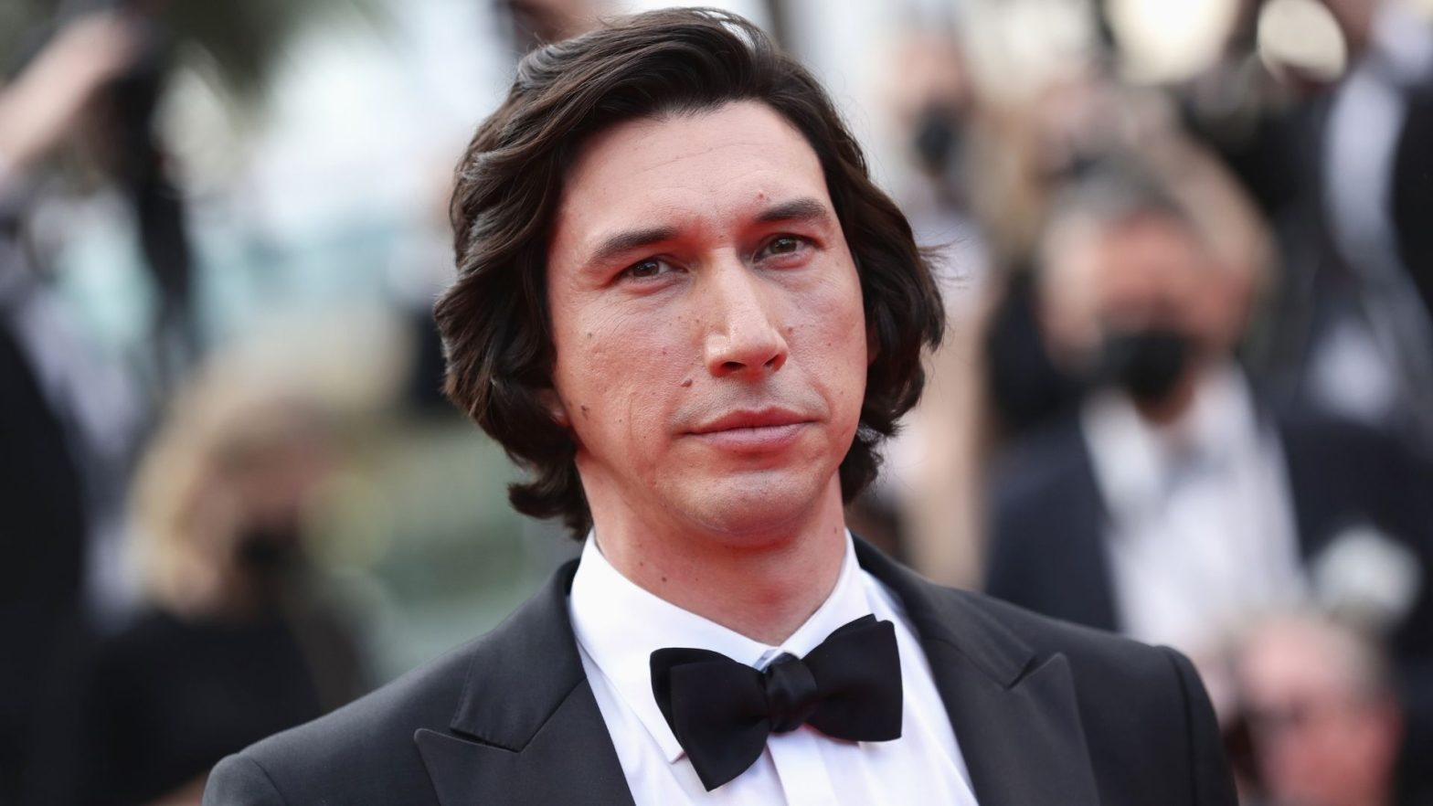 Adam Driver pode estrelar sequência de Fogo Contra Fogo