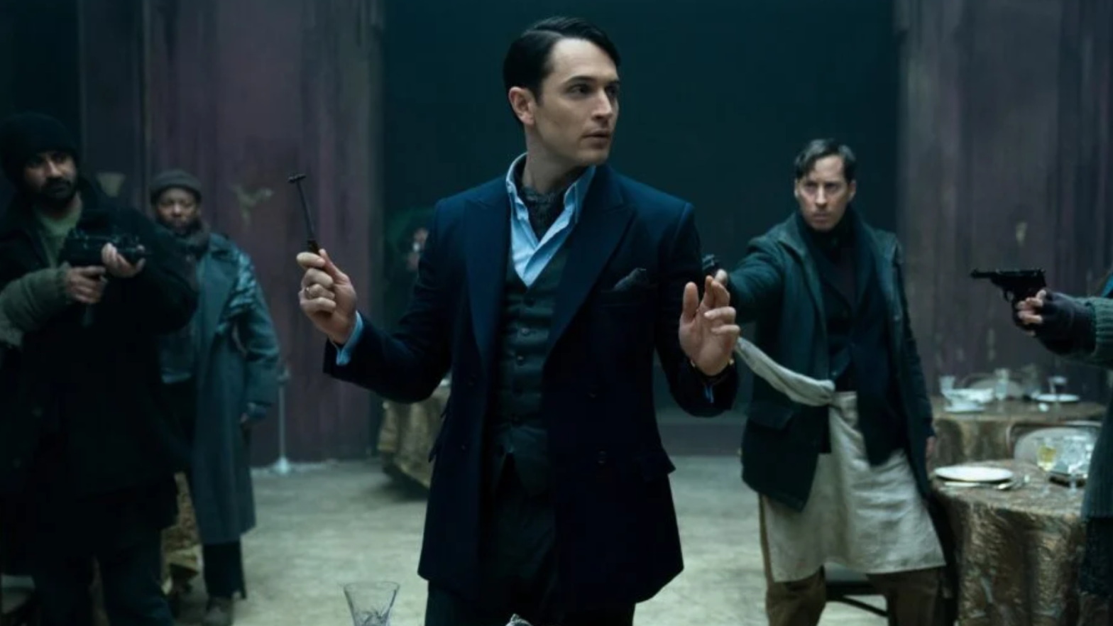 Divulgadas as primeiras imagens de The Continental, série derivada de John Wick