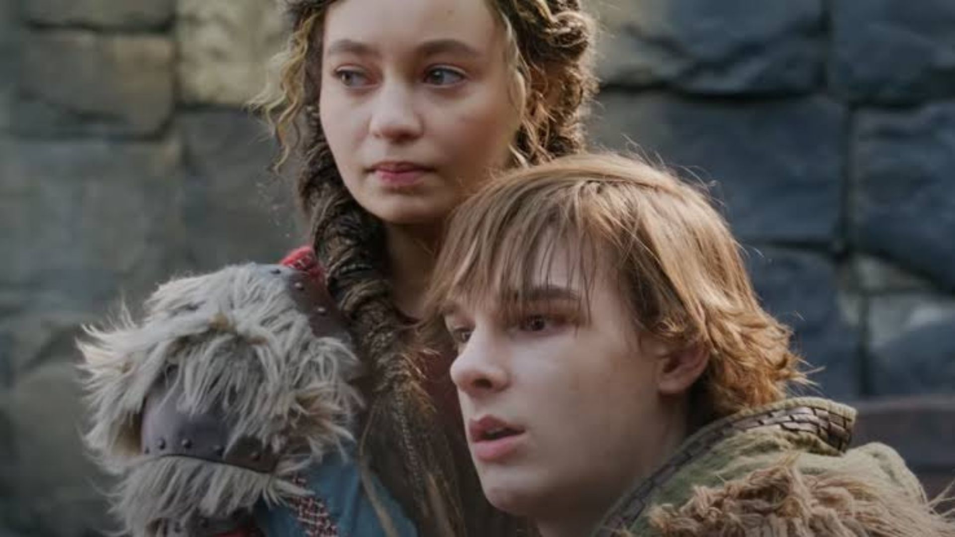 Remake de Como Treinar o Seu Dragão ganha imagem inédita com Soluço e Astrid